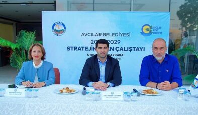 Avcılar’da katılımcılığı arttırmak hedefiyle paydaşların görüşlerini almak için Avcılar Belediyesi 2025 – 2029 yılları Stratejik Plan Çalıştay’ı düzenlendi